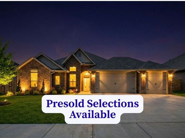 2404 Charles Street , Pea Ridge, AR 72751