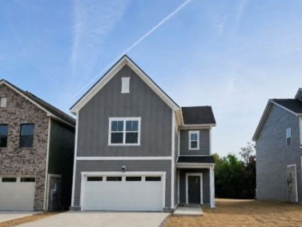 557 Twyla Dr , Lebanon, TN 37087