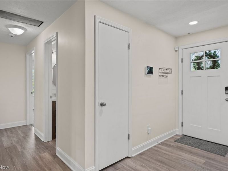 1259 Chandler Avenue SW, North Canton, OH 44720 Photo 4