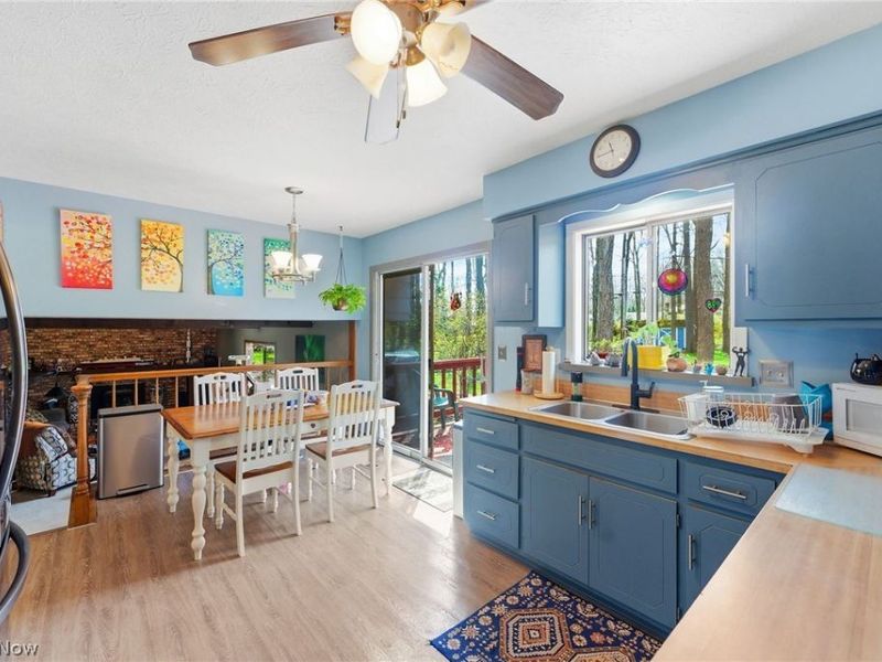 27491 Linwood Circle , North Olmsted, OH 44070 Photo 10