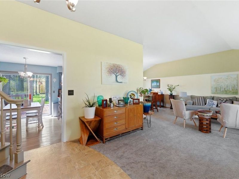 27491 Linwood Circle , North Olmsted, OH 44070 Photo 5