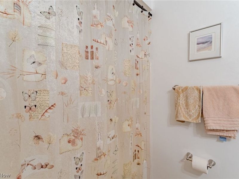 2720 Pease Drive , Unit 219N, Rocky River, OH 44116 Photo 16