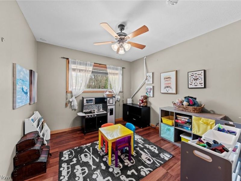 327 S Miller Road , Akron, OH 44333 Photo 12