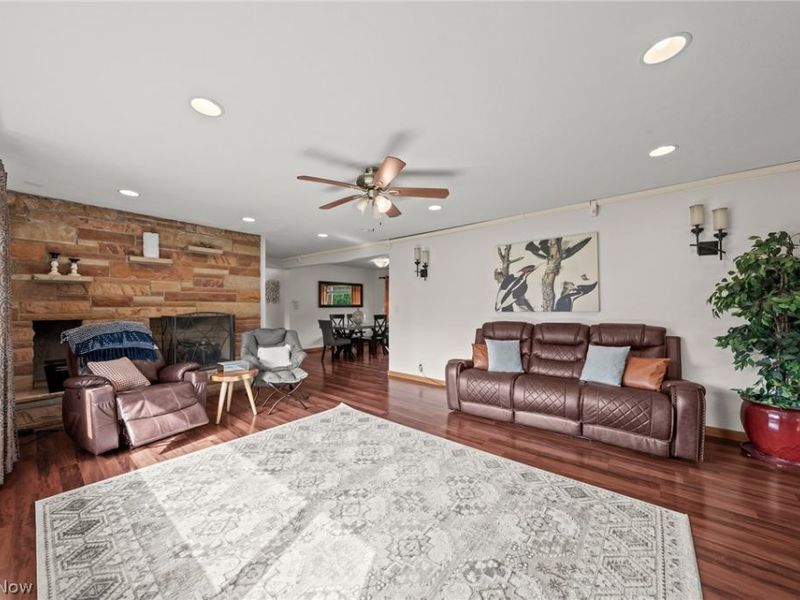 327 S Miller Road , Akron, OH 44333 Photo 20