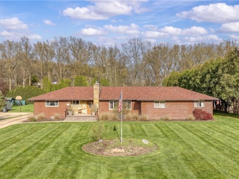 327 S Miller Road , Akron, OH 44333 Photo 3