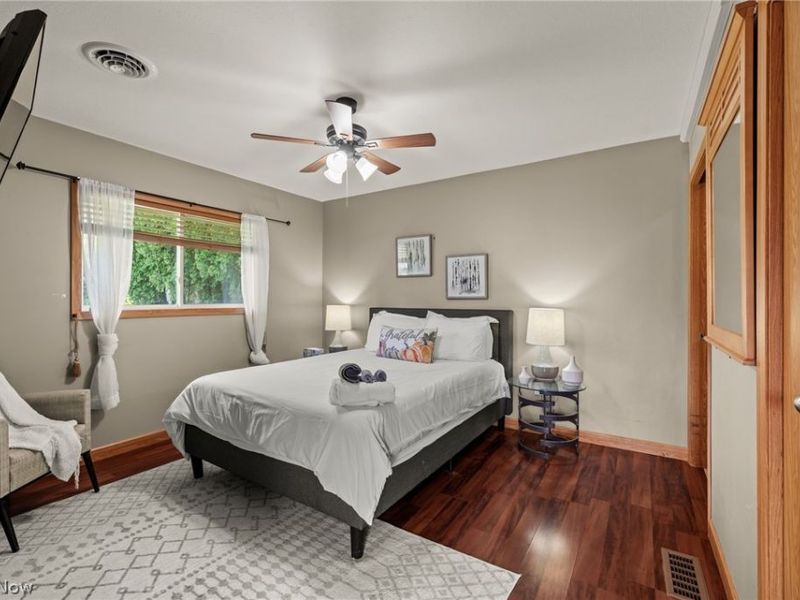 327 S Miller Road , Akron, OH 44333 Photo 40