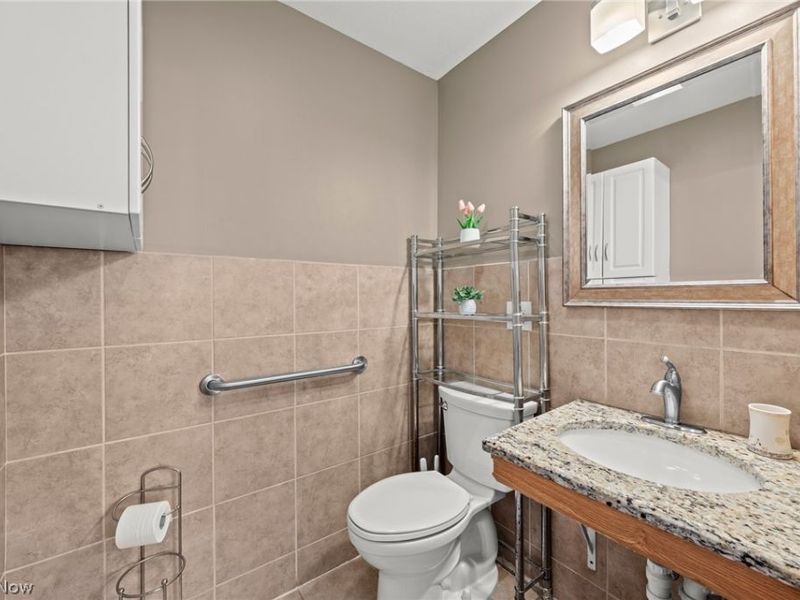 327 S Miller Road , Akron, OH 44333 Photo 41