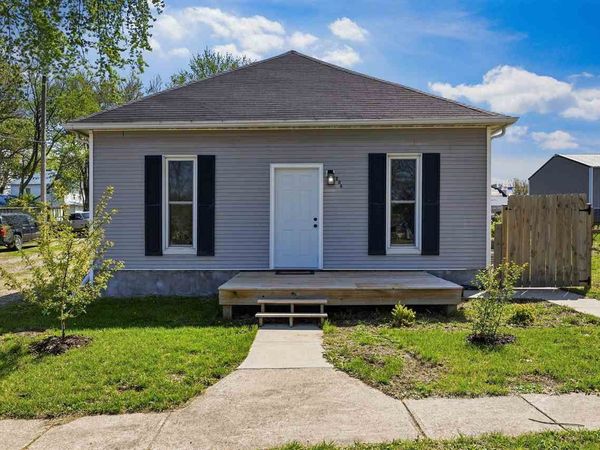 204 N Main St, Crawfordsville, IA 52621