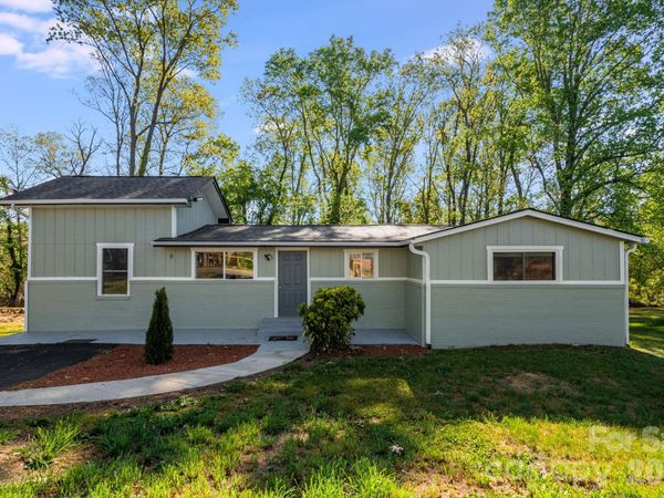 21 Oak Hill Drive, Asheville, NC 28806