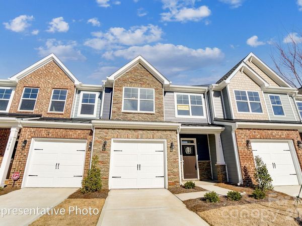 4377 Black Court , Harrisburg, NC 28075