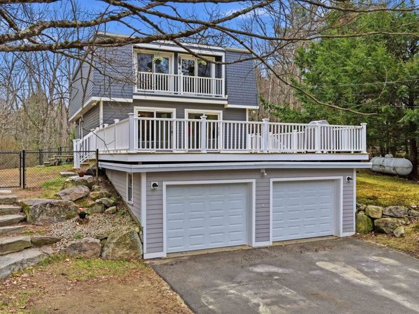 32 Murray Hill Road, Candia, NH 03034