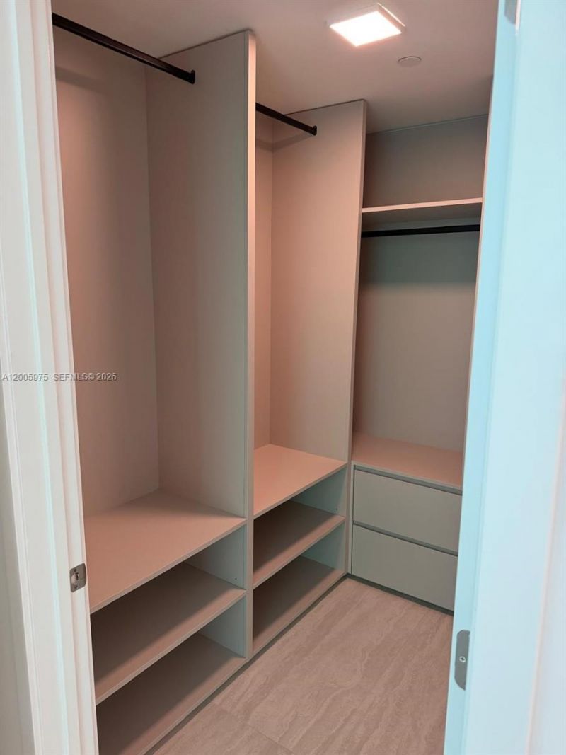 77 SE 5th St, Unit 4106, Miami, FL 33131 Photo