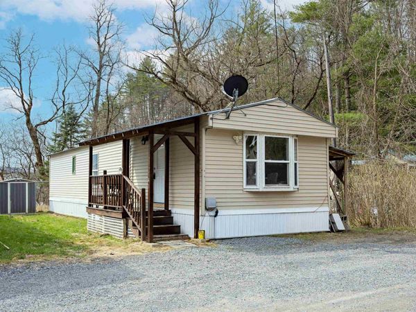 141 Oak Street, St. Johnsbury, VT 05819