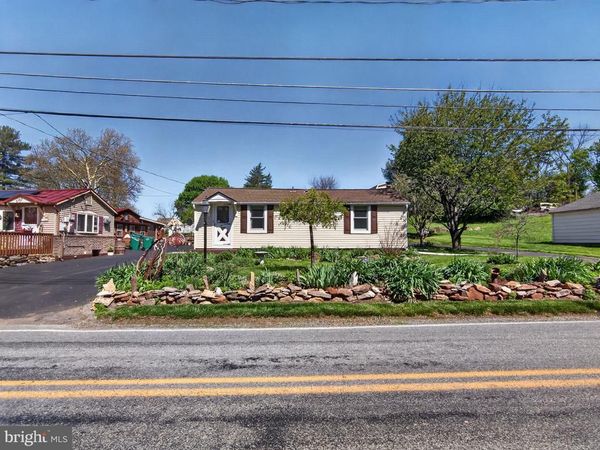 8275 MERTZTOWN ROAD , ALBURTIS, PA 18011