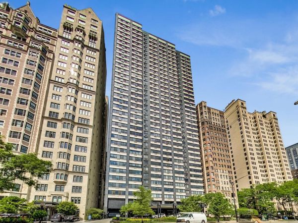 1440 N LAKE SHORE Drive , Unit 31E, Chicago, IL 60610
