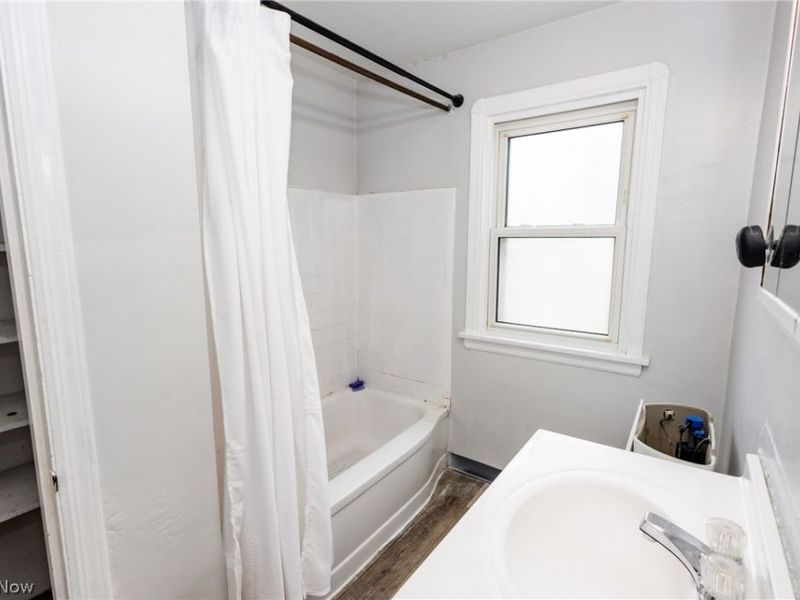 10413 Avon Avenue , Cleveland, OH 44105 Photo 12