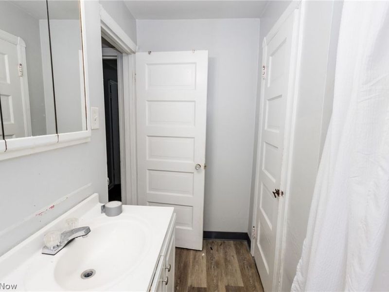 10413 Avon Avenue , Cleveland, OH 44105 Photo 14