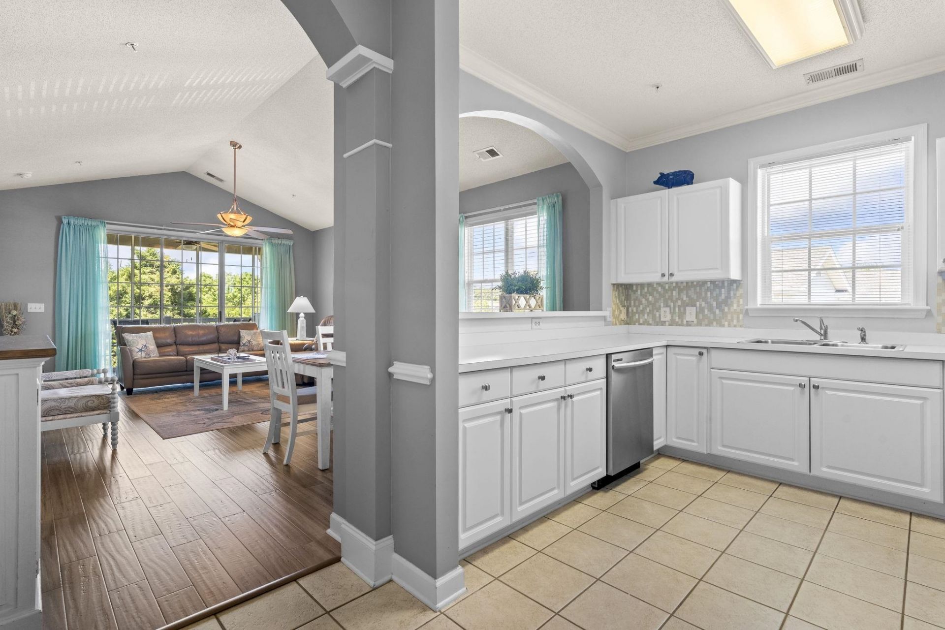 5801 Oyster Catcher Dr. Photo 6