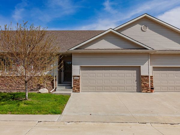 1427 NE Falstaff Lane , Ankeny, IA 50021