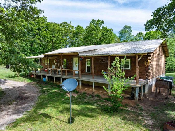 29 Bunch Ln, Cave City, AR 72521