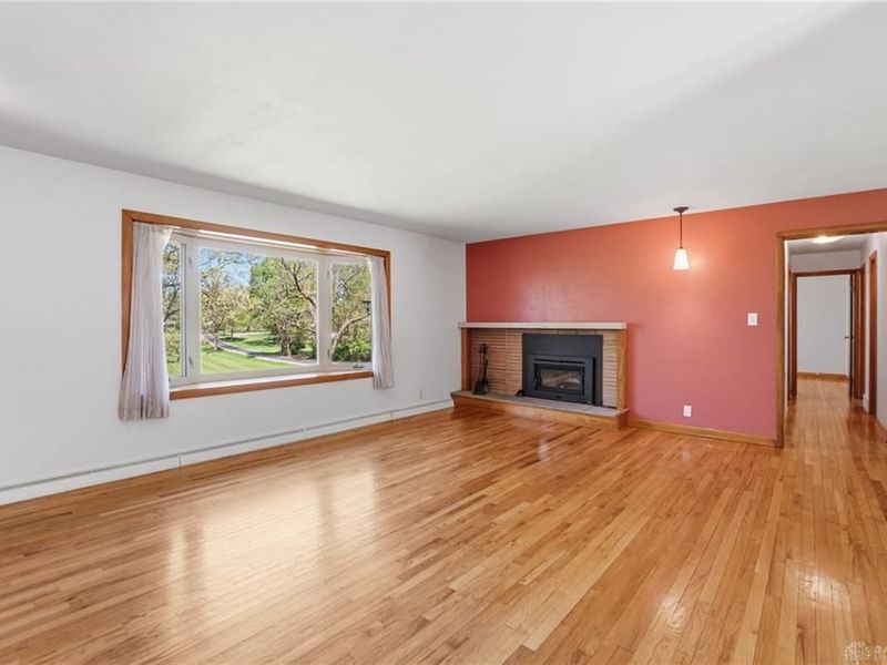 1047 Steven Circle Drive, Bethel Township, OH 45344 Photo 10