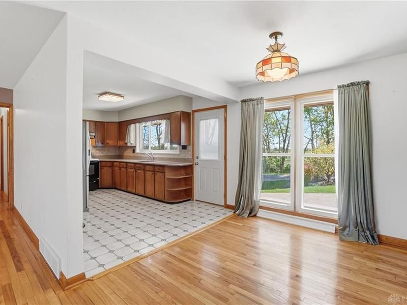 1047 Steven Circle Drive, Bethel Township, OH 45344 Photo 13