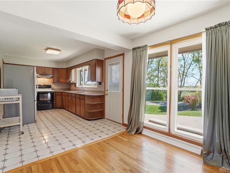 1047 Steven Circle Drive, Bethel Township, OH 45344 Photo 14