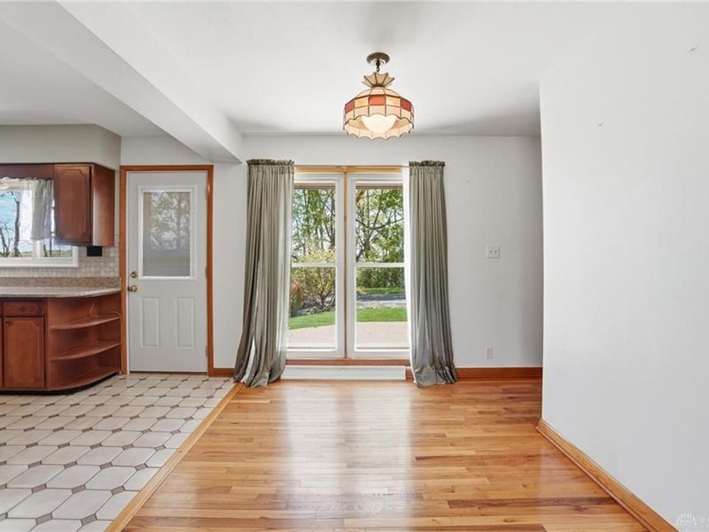 1047 Steven Circle Drive, Bethel Township, OH 45344 Photo 16