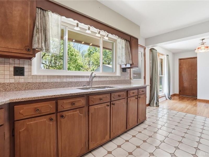 1047 Steven Circle Drive, Bethel Township, OH 45344 Photo 20