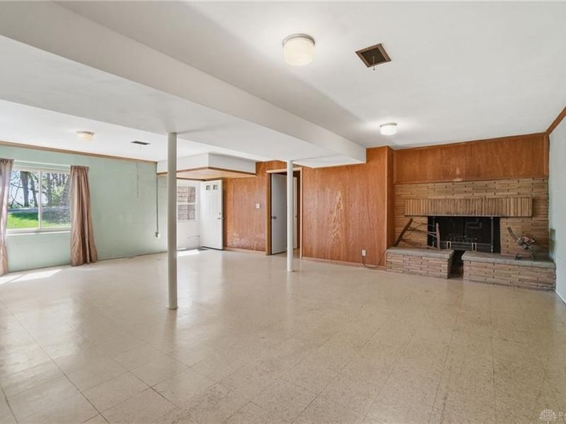 1047 Steven Circle Drive, Bethel Township, OH 45344 Photo 36