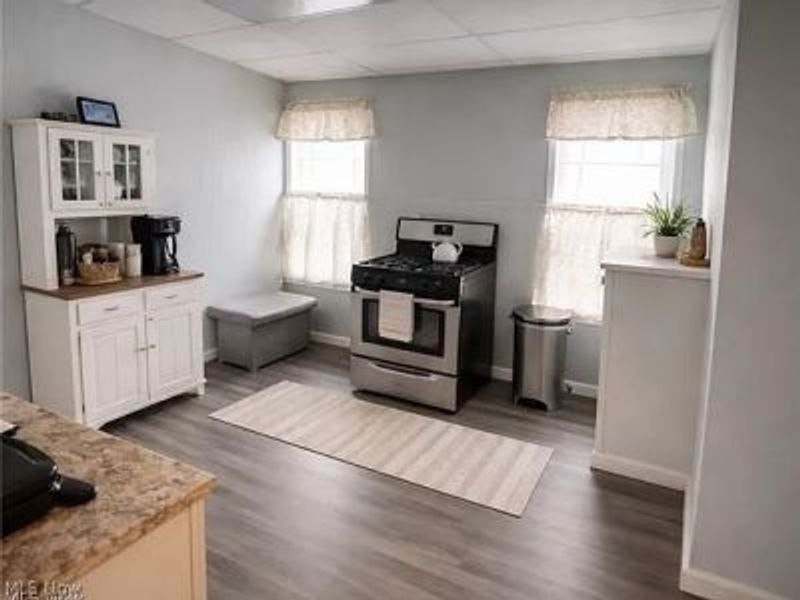 2166 W 93rd Street , Cleveland, OH 44102 Photo 4