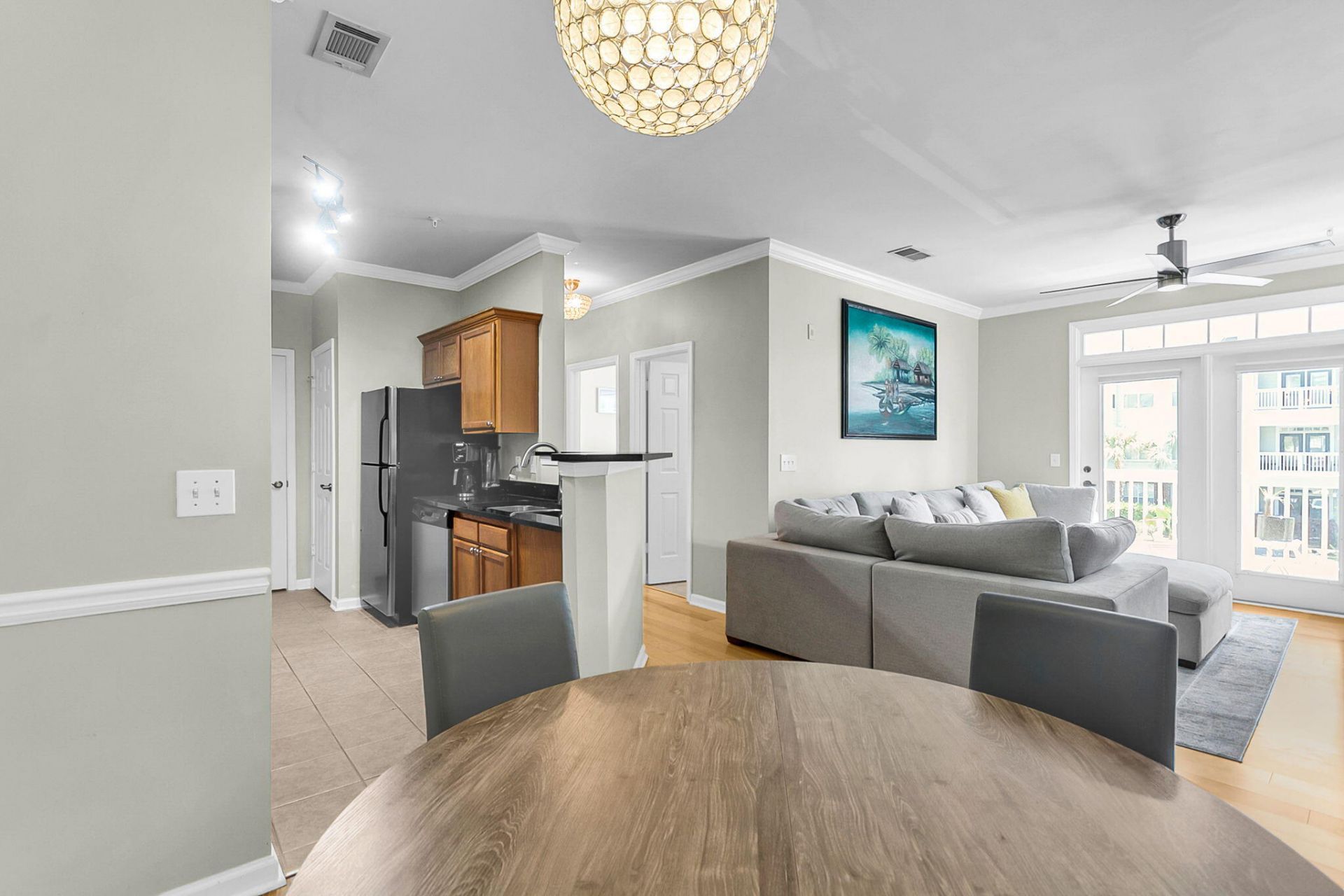 45 Sycamore Avenue Photo 11