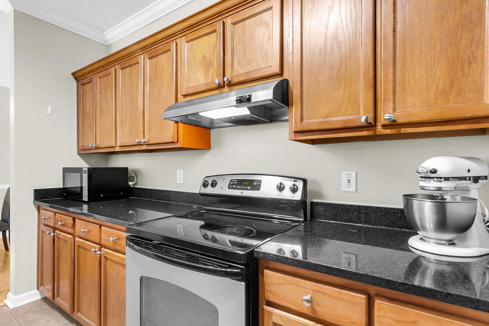 45 Sycamore Avenue Photo 13