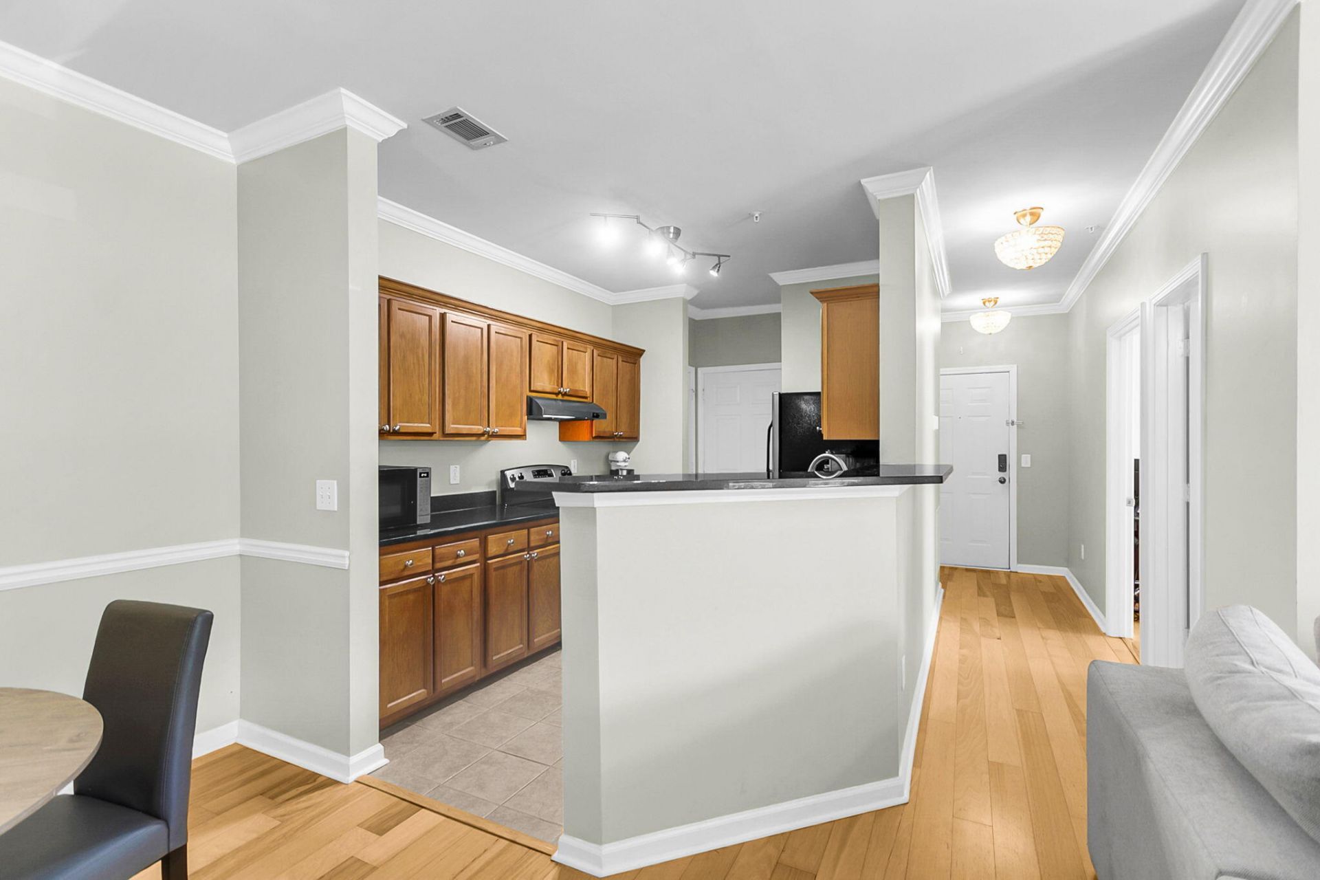 45 Sycamore Avenue Photo 15