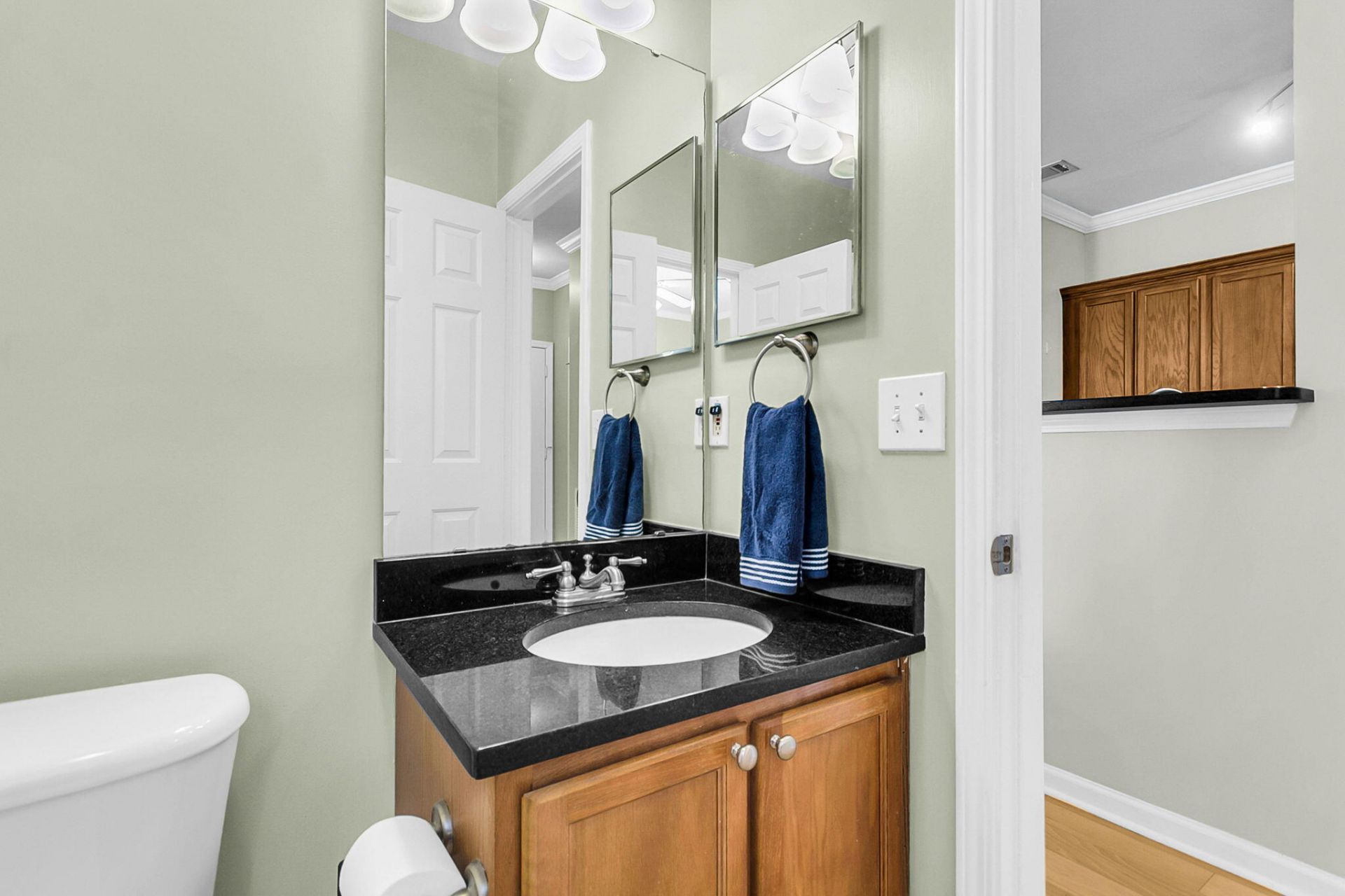 45 Sycamore Avenue Photo 21