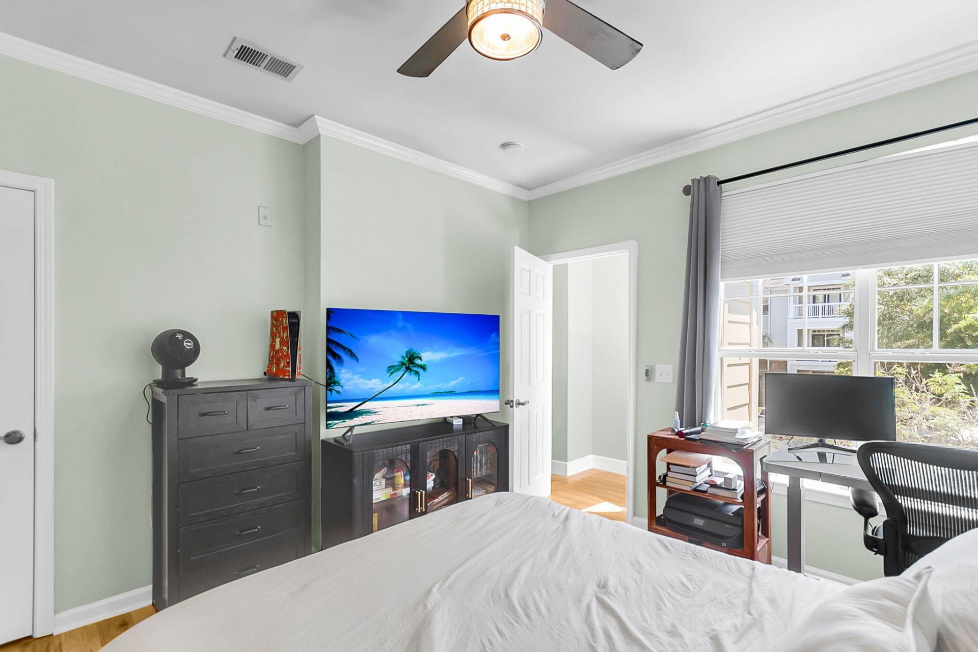 45 Sycamore Avenue Photo 24