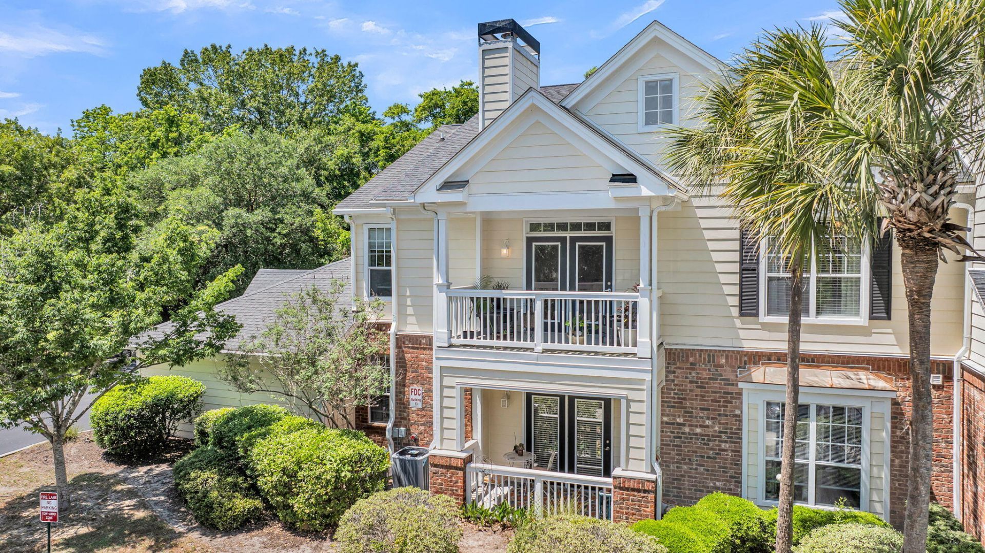 45 Sycamore Avenue Photo 40