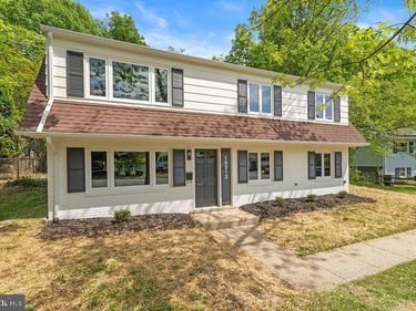 15213 CALEXICO LANE , WOODBRIDGE, VA 22193