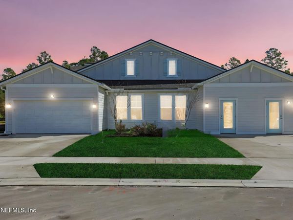 18 BIG PINE Drive, Palm Coast, FL 32164