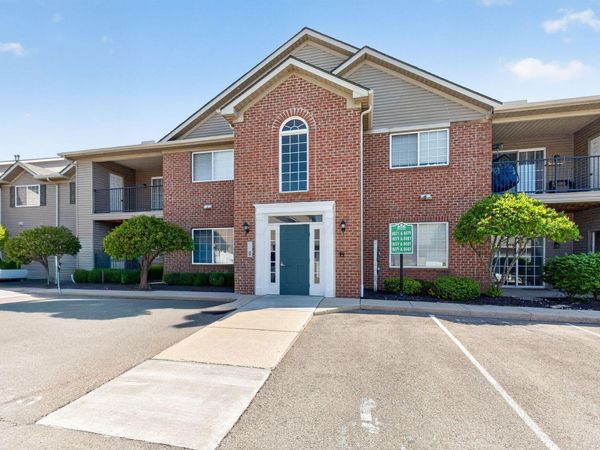 8075 Crane's Crossing Drive , Lewis Center, OH 43035