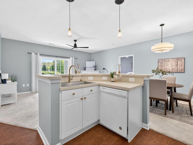 8075 Crane's Crossing Drive , Lewis Center, OH 43035 Photo 14