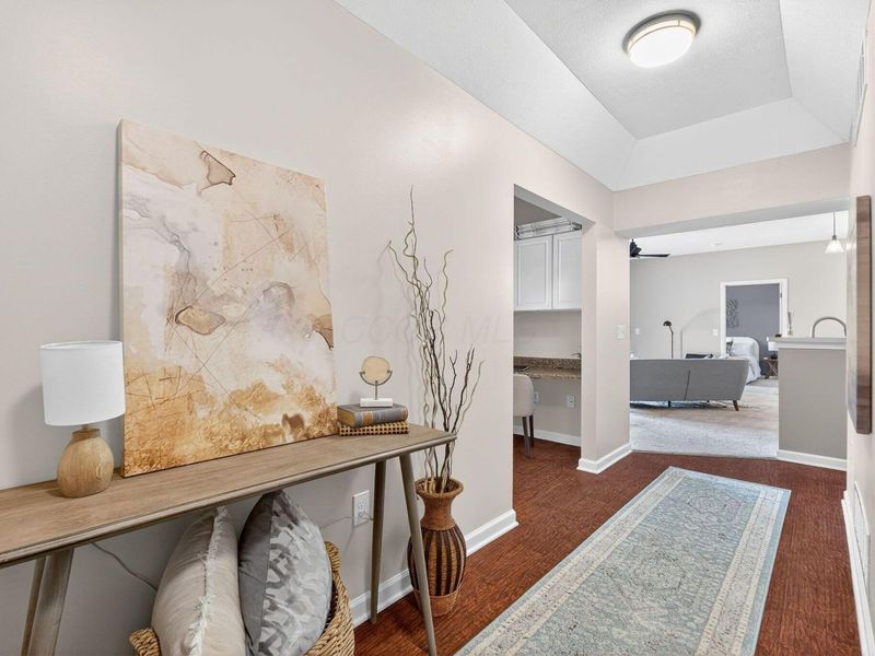 8075 Crane's Crossing Drive , Lewis Center, OH 43035 Photo 2