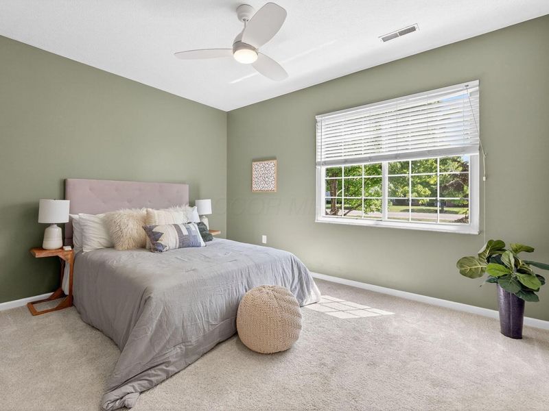 8075 Crane's Crossing Drive , Lewis Center, OH 43035 Photo 23