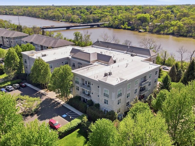 5735 Newbank Circle , Unit # 101, Dublin, OH 43017 Photo 2