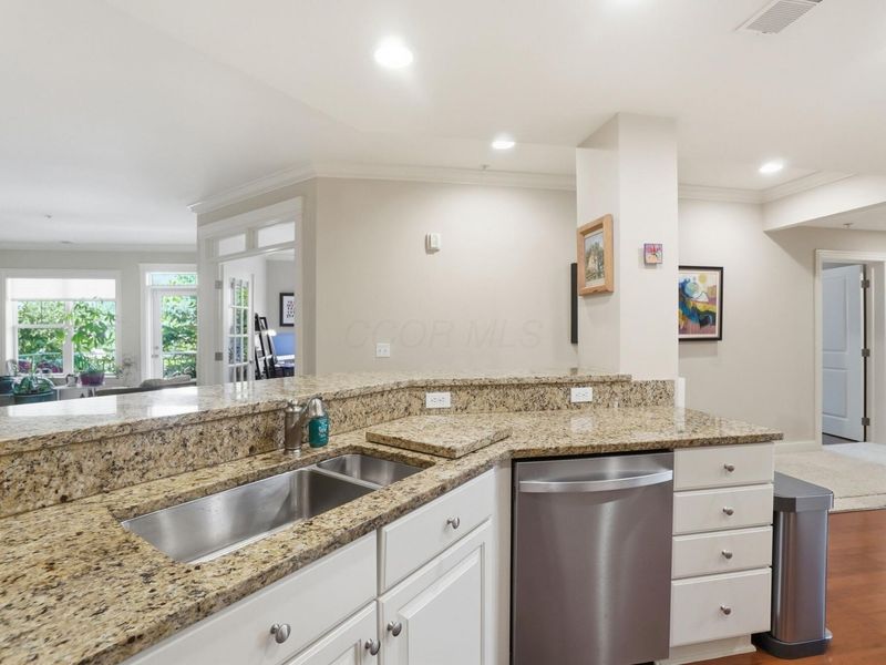 5735 Newbank Circle , Unit # 101, Dublin, OH 43017 Photo 29