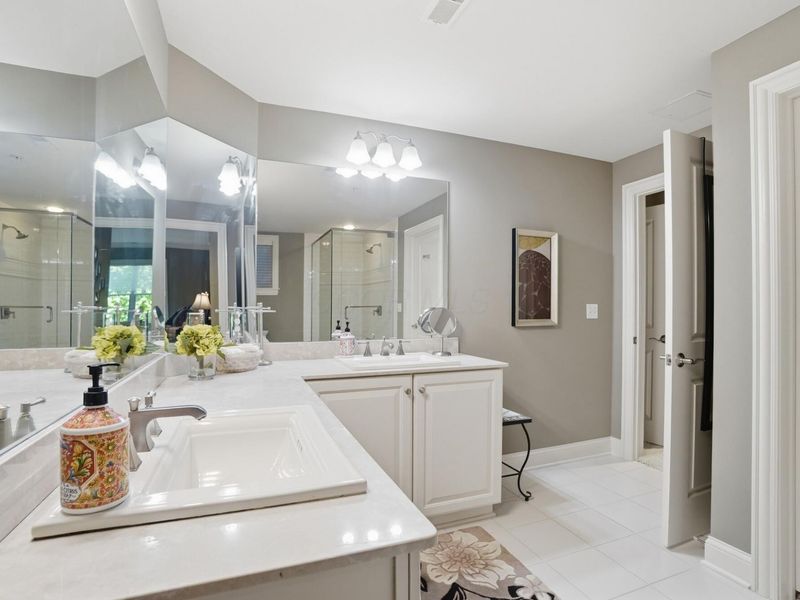 5735 Newbank Circle , Unit # 101, Dublin, OH 43017 Photo 40