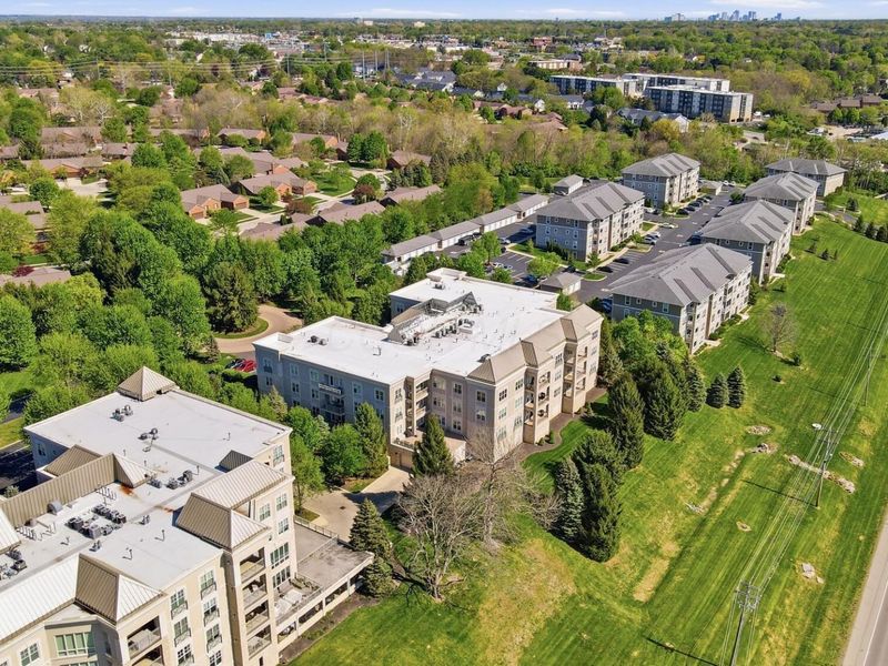 5735 Newbank Circle , Unit # 101, Dublin, OH 43017 Photo 5