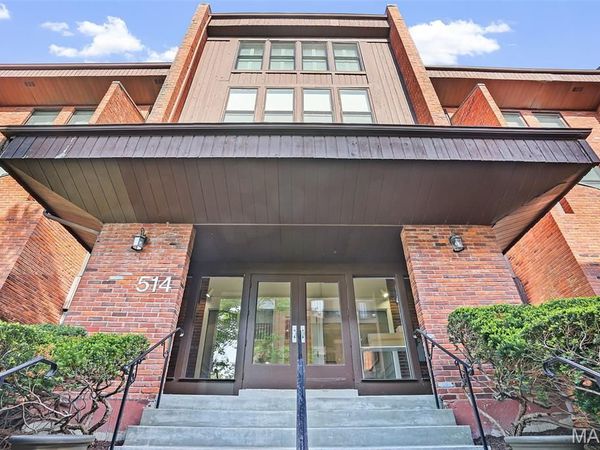 514 Coeur De Royale Drive , Unit 403, Creve Coeur, MO 63141