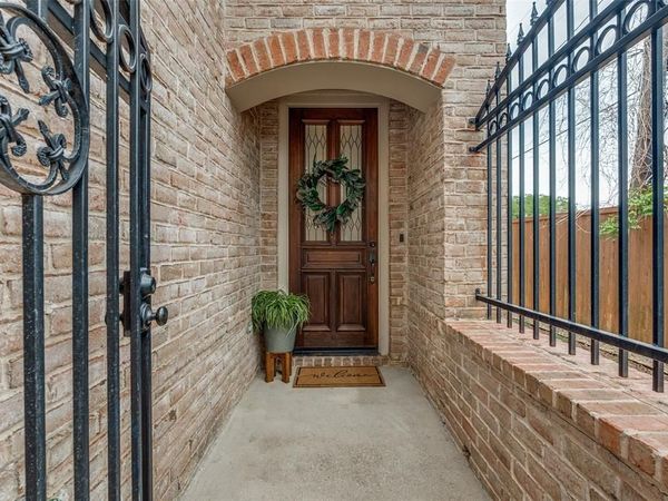 5620 Belmont Avenue, Unit 8, Dallas, TX 75206