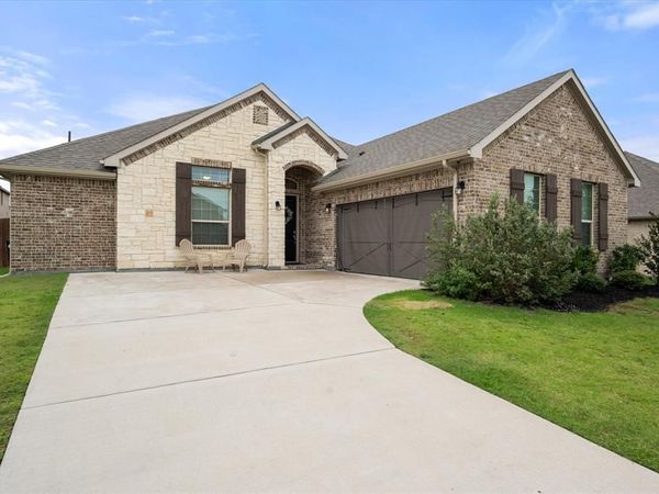 5610 Goodnight Court, Midlothian, TX 76065
